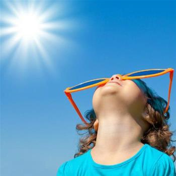 اکثر عینک های طبی اشعه ماورای بنفش را جذب می کند؟